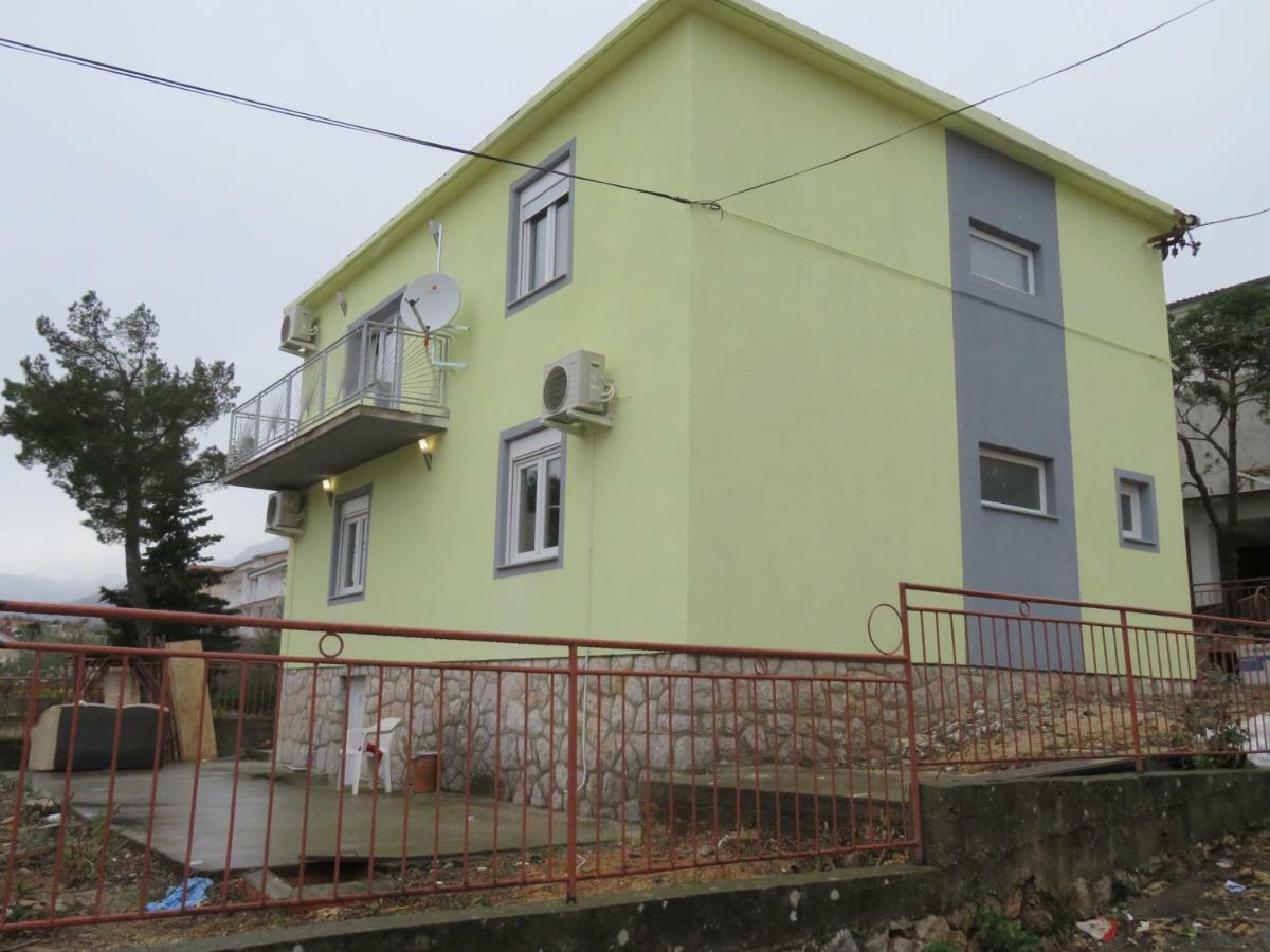 Apartments La Bombonera Starigrad Exterior photo