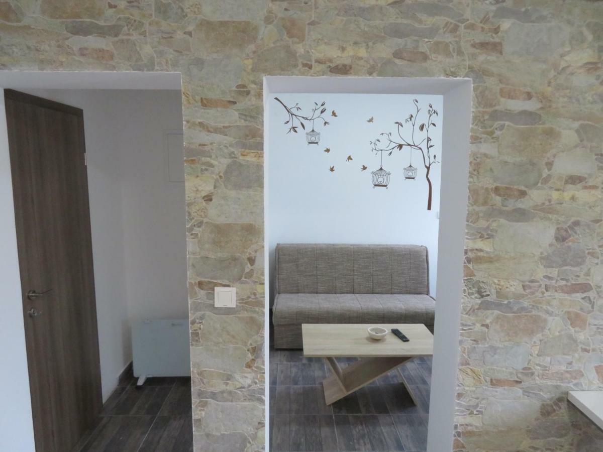 Apartments La Bombonera Starigrad Exterior photo