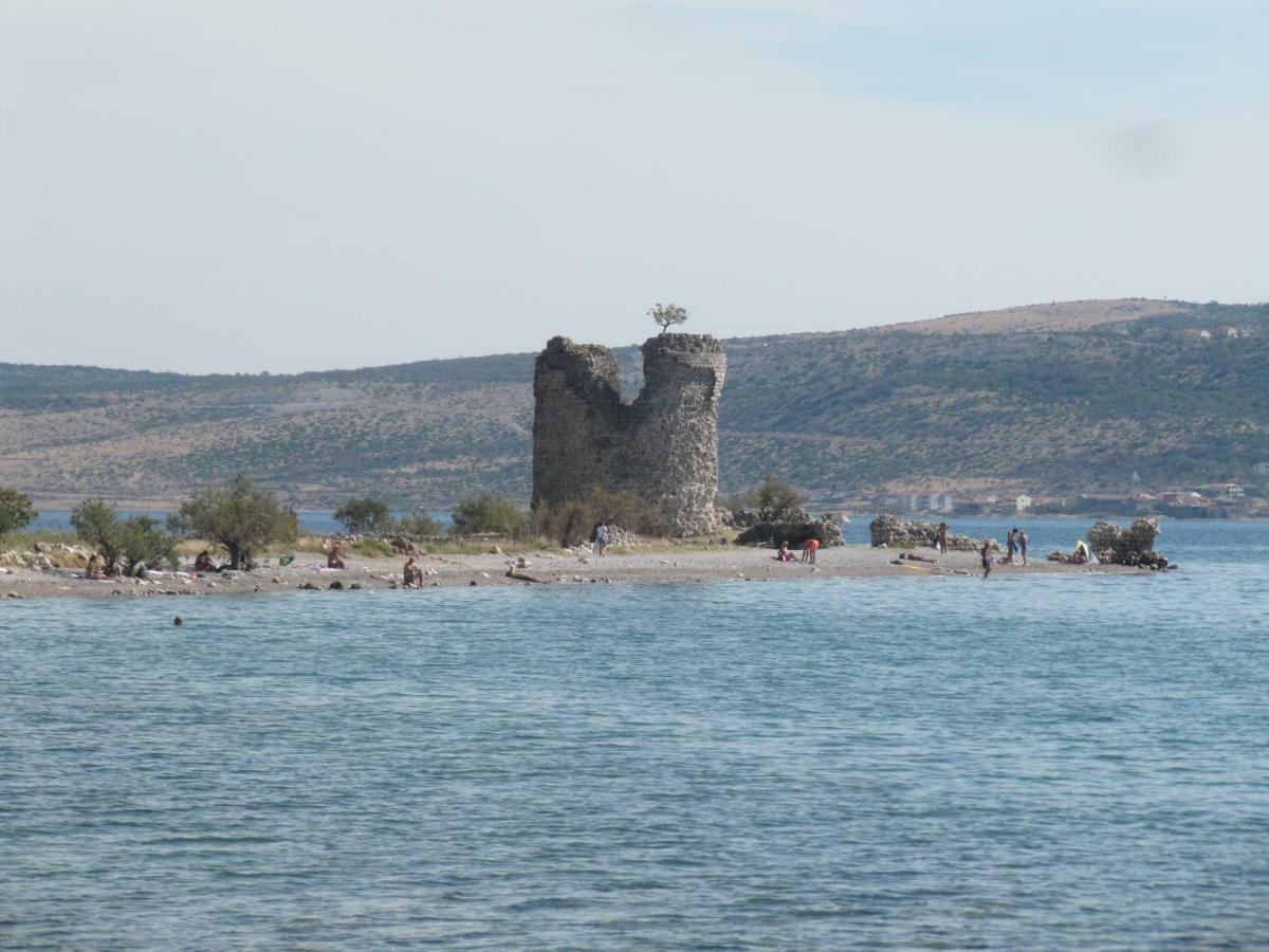 Apartments La Bombonera Starigrad Exterior photo